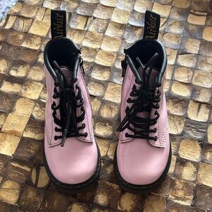Dr. Martens Pink little kid shoes